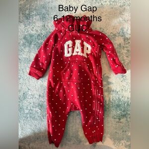 GAP Red Heart Patterned Baby Jumpsuit